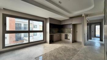 Elmas’tan GMK Üzeri Deniz Manzaralı Lüks Tasarım Sıfır 2+1