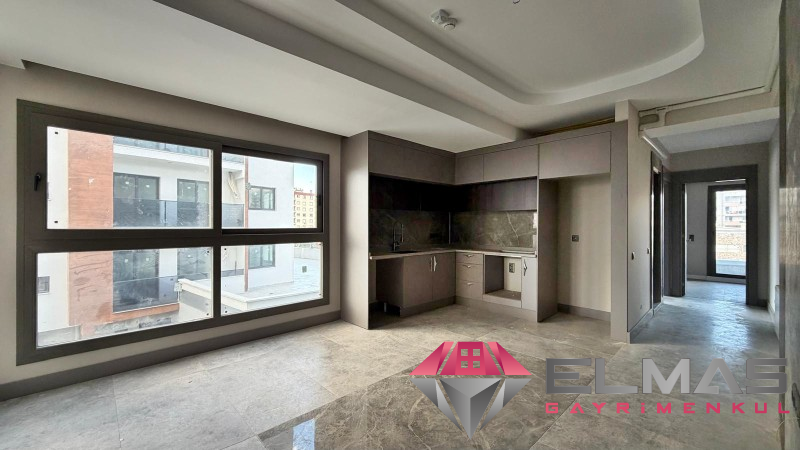 Elmas’tan GMK Üzeri Deniz Manzaralı Lüks Tasarım Sıfır 2+1