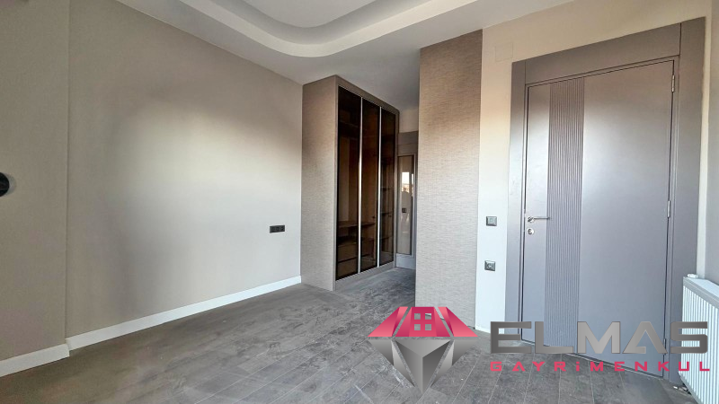 Elmas’tan GMK Üzeri Deniz Manzaralı Lüks Tasarım Sıfır 2+1