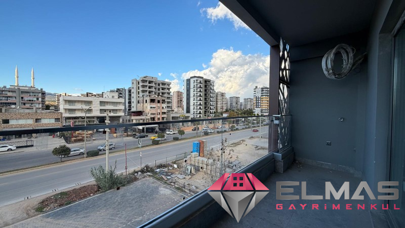 Elmas’tan GMK Üzeri Deniz Manzaralı Lüks Tasarım Sıfır 2+1