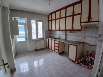 GÜVENAY - GÜLABİBEY HİCRET CAMİİ KARŞISI ÇORUM SATILIK 3+1 DAİRE