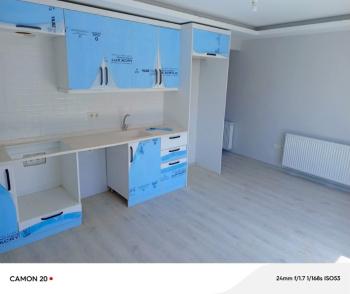 MUDANYA HALİTPAŞA 'da STADYUM MEVKİİ SATILIK 3.KAT SIFIR 1+1 DAİRE