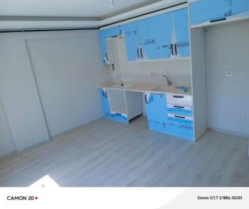 MUDANYA HALİTPAŞA 'da STADYUM MEVKİİ SATILIK 3.KAT SIFIR 1+1 DAİRE