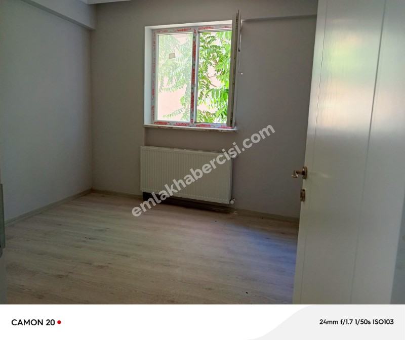 MUDANYA HALİTPAŞA 'da STADYUM MEVKİİ SATILIK 3.KAT SIFIR 1+1 DAİRE