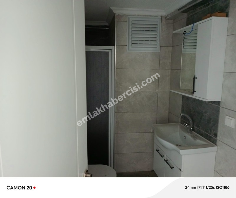 MUDANYA HALİTPAŞA 'da STADYUM MEVKİİ SATILIK 3.KAT SIFIR 1+1 DAİRE
