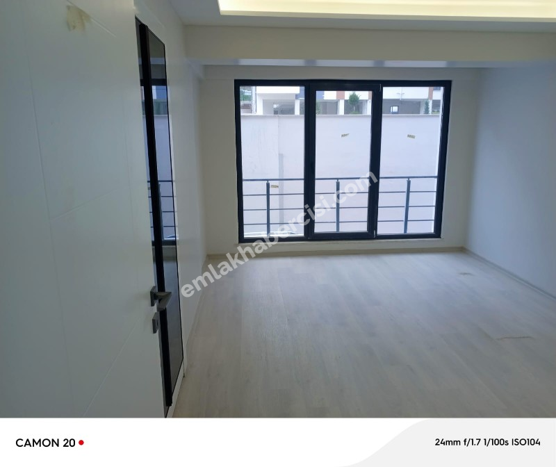 MUDANYA ÖMERBEY BİAPORT SİTESİ 'NDE KİRALIK ARA KAT SIFIR 1+1 DAİRE