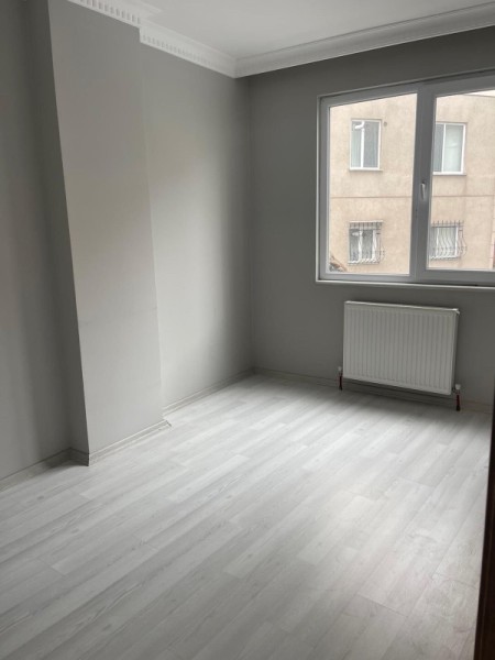 Çırçır’da Metro’ya 3 Dk Düzayak 2+1 Boş Satılık Daire