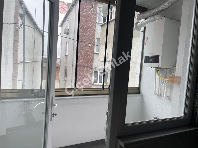 Çırçır’da Metro’ya 3 Dk Düzayak 2+1 Boş Satılık Daire