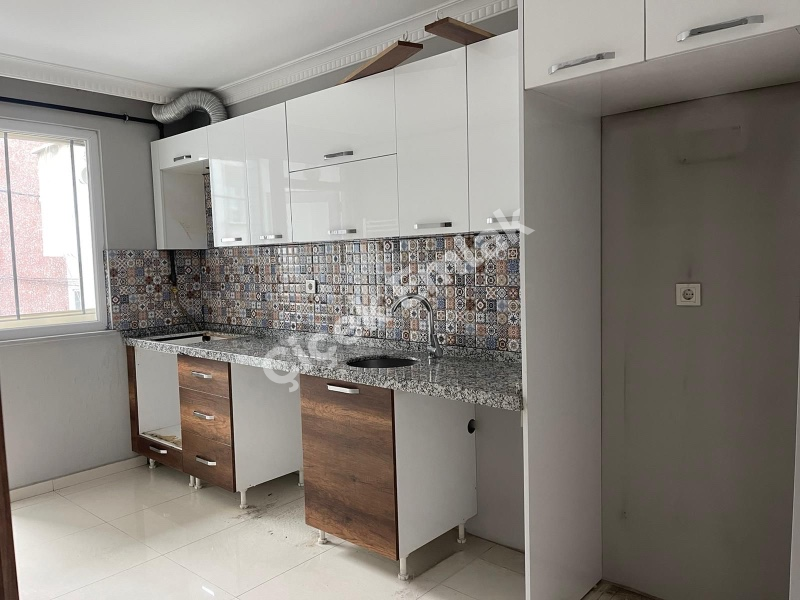 Çırçır’da Metro’ya 3 Dk Düzayak 2+1 Boş Satılık Daire