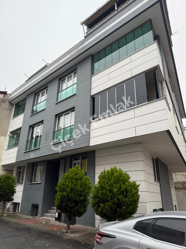 Çırçır’da Metro’ya 3 Dk Düzayak 2+1 Boş Satılık Daire