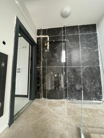 AFYON ÜÇOK EMLAKTAN MAREŞAL F ÇAKMAK MAH KİRALIK SIFIR LÜX 3+1 ARAKAT EBEBEYN BANYOLU DAİRE