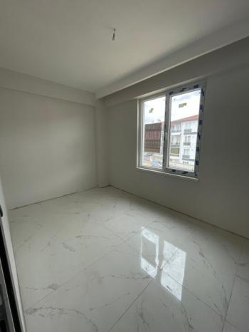 AFYON ÜÇOK EMLAKTAN MAREŞAL F ÇAKMAK MAH KİRALIK SIFIR LÜX 3+1 ARAKAT EBEBEYN BANYOLU DAİRE