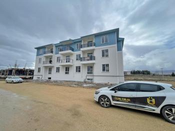 AFYON ÜÇOK EMLAKTAN MAREŞAL F ÇAKMAK MAH KİRALIK SIFIR LÜX 3+1 EBEBEYN BANYOLU DAİRE