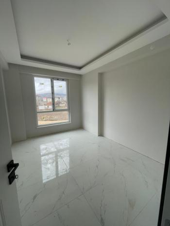 AFYON ÜÇOK EMLAKTAN MAREŞAL F ÇAKMAK MAH KİRALIK SIFIR LÜX 3+1 EBEBEYN BANYOLU DAİRE