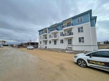 AFYON ÜÇOK EMLAKTAN MAREŞAL F ÇAKMAK MAH KİRALIK SIFIR LÜX 3+1 EBEBEYN BANYOLU DAİRE