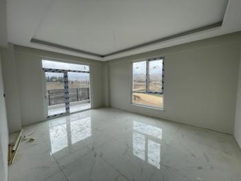 AFYON ÜÇOK EMLAKTAN MAREŞAL F ÇAKMAK MAH KİRALIK SIFIR LÜX 3+1 EBEBEYN BANYOLU DAİRE