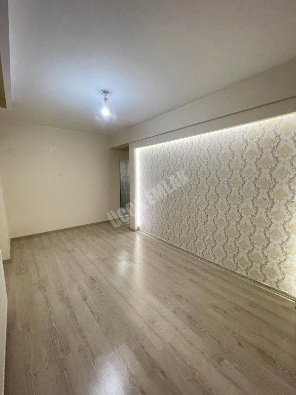 AFYON ÜÇOK EMLAKTAN UYDUKENT SELÇUKLU MAH KİRALIK ARAKAT LÜX 3+1 DAİRE