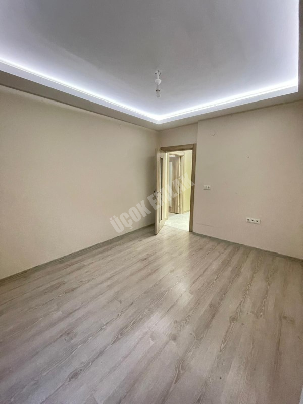 AFYON ÜÇOK EMLAKTAN UYDUKENT SELÇUKLU MAH KİRALIK ARAKAT LÜX 3+1 DAİRE
