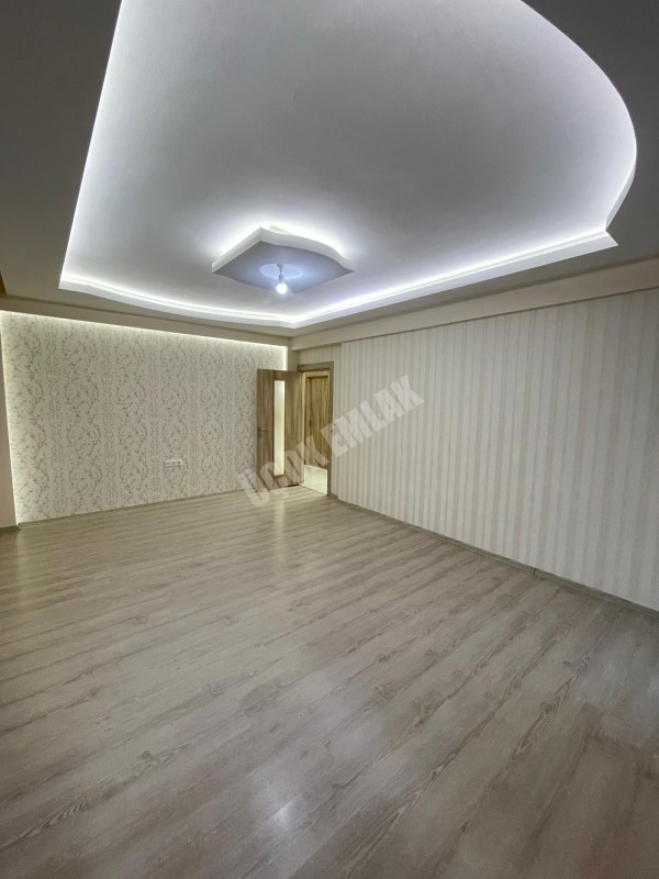 AFYON ÜÇOK EMLAKTAN UYDUKENT SELÇUKLU MAH KİRALIK ARAKAT LÜX 3+1 DAİRE