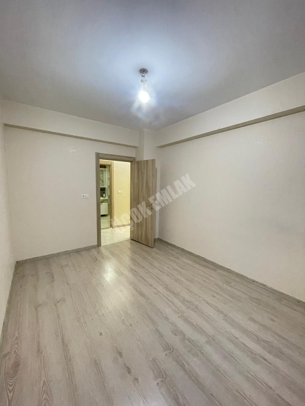 AFYON ÜÇOK EMLAKTAN UYDUKENT SELÇUKLU MAH KİRALIK ARAKAT LÜX 3+1 DAİRE