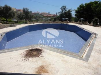 ALYANS'TAN YEŞİLE DOYACAĞINIZ ÖZEL BAHÇELİ MASRAFSIZ TRİPLEX 5+2