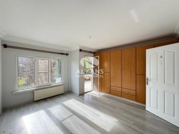 ALYANS'TAN YEŞİLE DOYACAĞINIZ ÖZEL BAHÇELİ MASRAFSIZ TRİPLEX 5+2