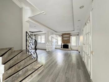 ALYANS'TAN YEŞİLE DOYACAĞINIZ ÖZEL BAHÇELİ MASRAFSIZ TRİPLEX 5+2