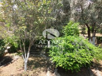 ALYANS'TAN YEŞİLE DOYACAĞINIZ ÖZEL BAHÇELİ MASRAFSIZ TRİPLEX 5+2