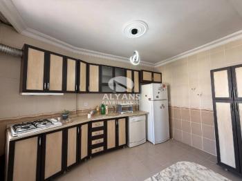 ALYANSTAN DENİZE YÜRÜME MESAFESİNDE SİTE İÇİ BAĞIMSIZ MUTFAK 3+1