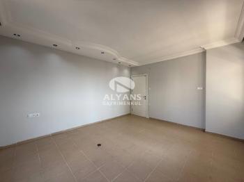 ALYANSTAN DENİZE YÜRÜME MESAFESİNDE SİTE İÇİ BAĞIMSIZ MUTFAK 3+1