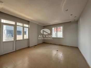 ALYANSTAN DENİZE YÜRÜME MESAFESİNDE SİTE İÇİ BAĞIMSIZ MUTFAK 3+1