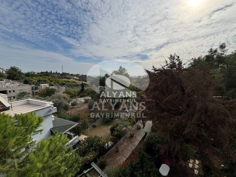 ALYANS'TAN YEŞİLE DOYACAĞINIZ ÖZEL BAHÇELİ MASRAFSIZ TRİPLEX 5+2