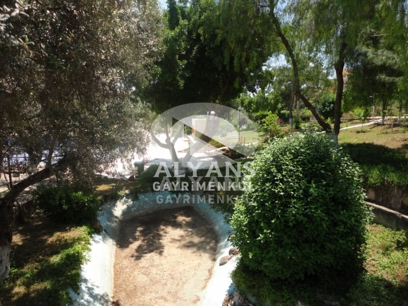ALYANS'TAN YEŞİLE DOYACAĞINIZ ÖZEL BAHÇELİ MASRAFSIZ TRİPLEX 5+2