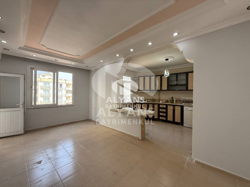 ALYANSTAN DENİZE YÜRÜME MESAFESİNDE SİTE İÇİ BAĞIMSIZ MUTFAK 3+1