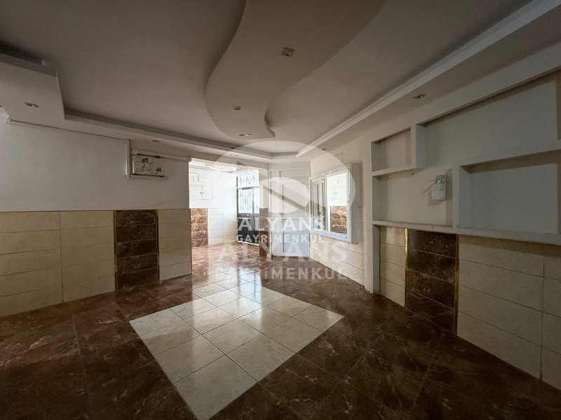 ALYANSTAN DENİZE YÜRÜME MESAFESİNDE SİTE İÇİ BAĞIMSIZ MUTFAK 3+1