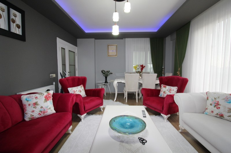 ASLAN'DAN MEZİTLİ'DE YÜKSEK KAT, FERAH CEPHELİ, 3+1 FIRSAT DAİRE