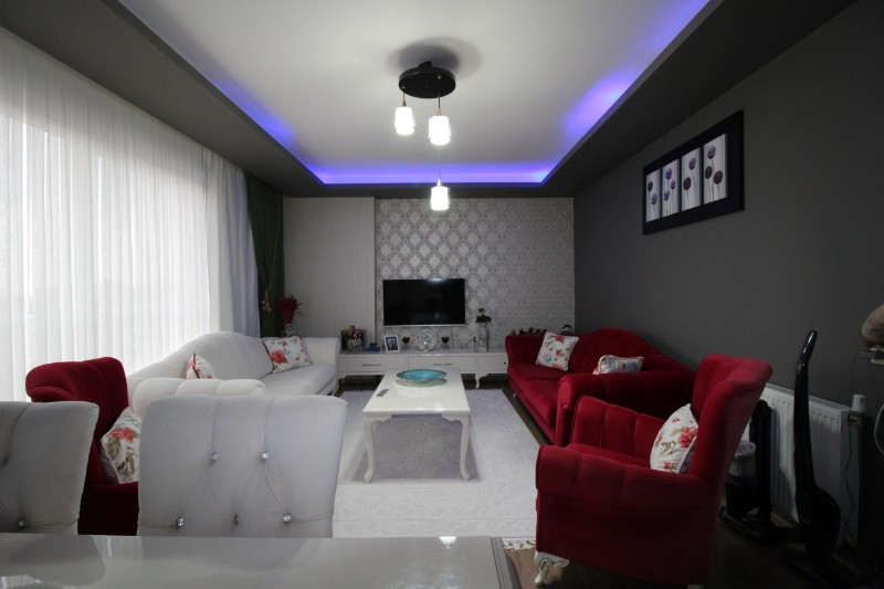 ASLAN'DAN MEZİTLİ'DE YÜKSEK KAT, FERAH CEPHELİ, 3+1 FIRSAT DAİRE