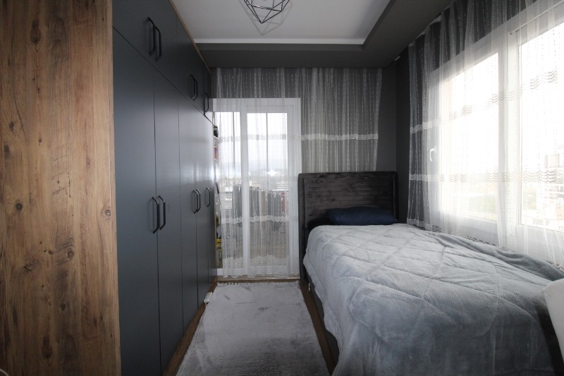 ASLAN'DAN MEZİTLİ'DE YÜKSEK KAT, FERAH CEPHELİ, 3+1 FIRSAT DAİRE