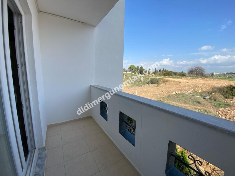 EFELER MAHALLESİ’NDE SATILIK 1+1 EŞYALI HAVUZLU ARA KAT DAİRE FİYAT: 3.650.000TL