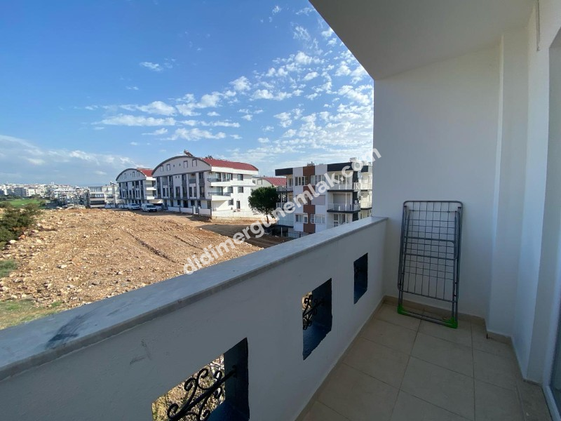 EFELER MAHALLESİ’NDE SATILIK 1+1 EŞYALI HAVUZLU ARA KAT DAİRE FİYAT: 3.650.000TL