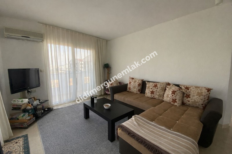 EFELER MAHALLESİ’NDE SATILIK 1+1 EŞYALI HAVUZLU ARA KAT DAİRE FİYAT: 3.650.000TL