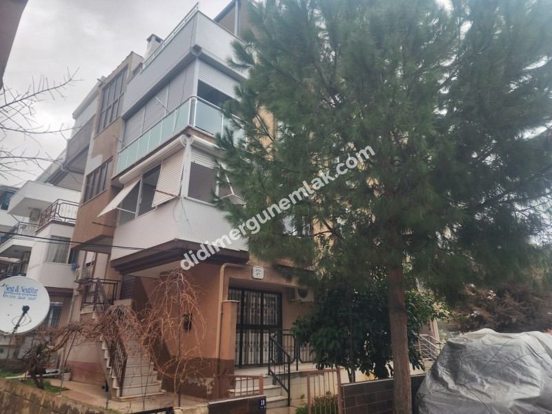 ÇAMLIK MAHALLESİ’NDE SATILIK 2+1 AÇIK MUTFAK DAİRE | DENİZE YÜRÜME MESAFESİNDE  Fiyat: 4.350.000 TL