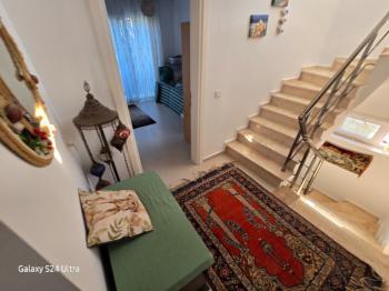 KUŞADASINDA ÖZEL HAVUZLU GENİŞ BAHÇELİ FUL DENİZ MANZARALI 3+1 VİLLA