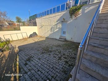 KUŞADASINDA ÖZEL HAVUZLU GENİŞ BAHÇELİ FUL DENİZ MANZARALI 3+1 VİLLA