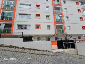KUŞADASINDA GENİŞ MERKEZE YAKIN DOĞALGAZLI 3+1 SATILIK DAİRE