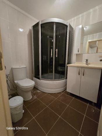 KUŞADASINDA GENİŞ MERKEZE YAKIN DOĞALGAZLI 3+1 SATILIK DAİRE