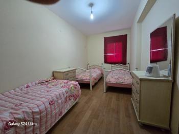 KUŞADASINDA GENİŞ MERKEZE YAKIN DOĞALGAZLI 3+1 SATILIK DAİRE