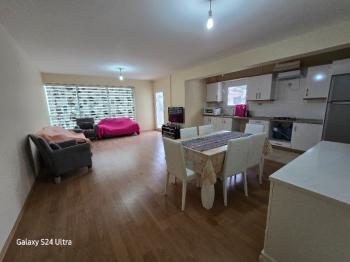 KUŞADASINDA GENİŞ MERKEZE YAKIN DOĞALGAZLI 3+1 SATILIK DAİRE