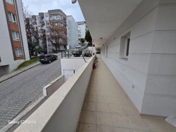 KUŞADASINDA GENİŞ MERKEZE YAKIN DOĞALGAZLI 3+1 SATILIK DAİRE