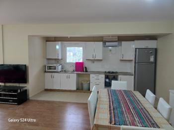 KUŞADASINDA GENİŞ MERKEZE YAKIN DOĞALGAZLI 3+1 SATILIK DAİRE